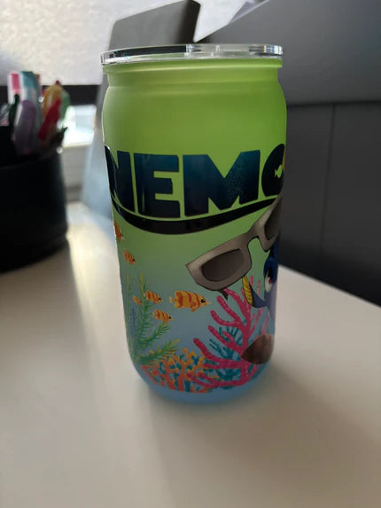 Finding Nemo Illustrations on a green and blue ombre plastic tumbler cup